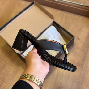 Sandália Vizzano Quadrado Dourado 6530.104