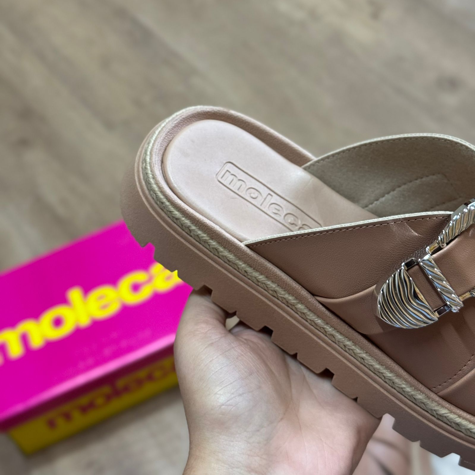 Sandália Moleca Tratorado Detalhe Prata 5504.216