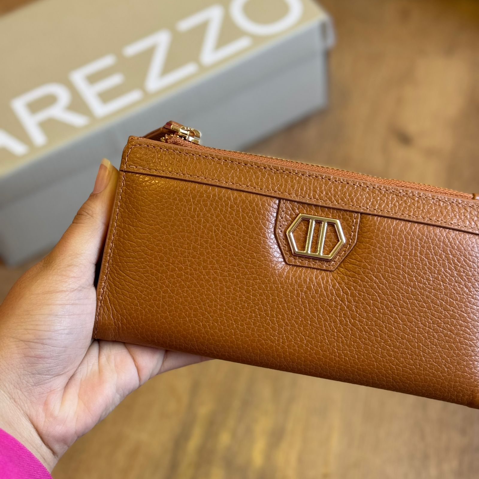 Carteira Arezzo Hexágono Dourado A400110187