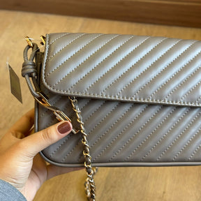 Bolsa Santa Lolla Pequena Soft Alça Corrente Transversal 0452.5475