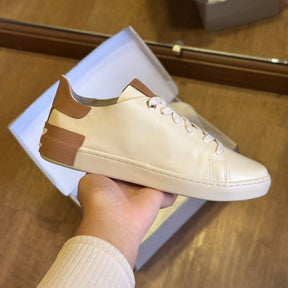 Tênis Arezzo Couro Básico A124030013