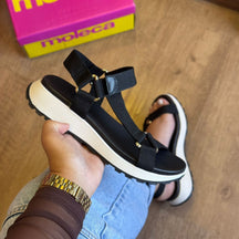 Sandália Moleca Plataforma Tiras Grossas 5537.102