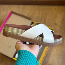 Sandália Moleca Papete em X 5500.215