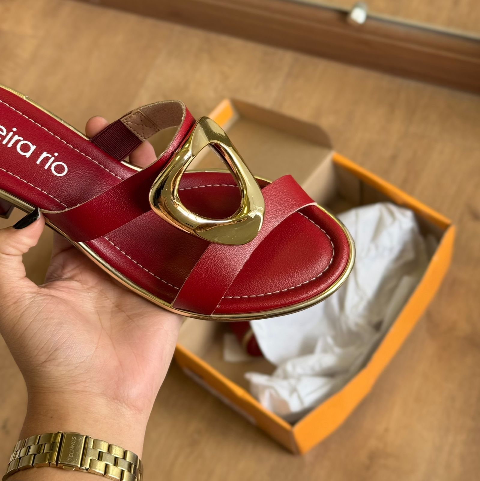 Sandália Beira Rio Salto Bloco Detalhe Circular Dourado 8379.257