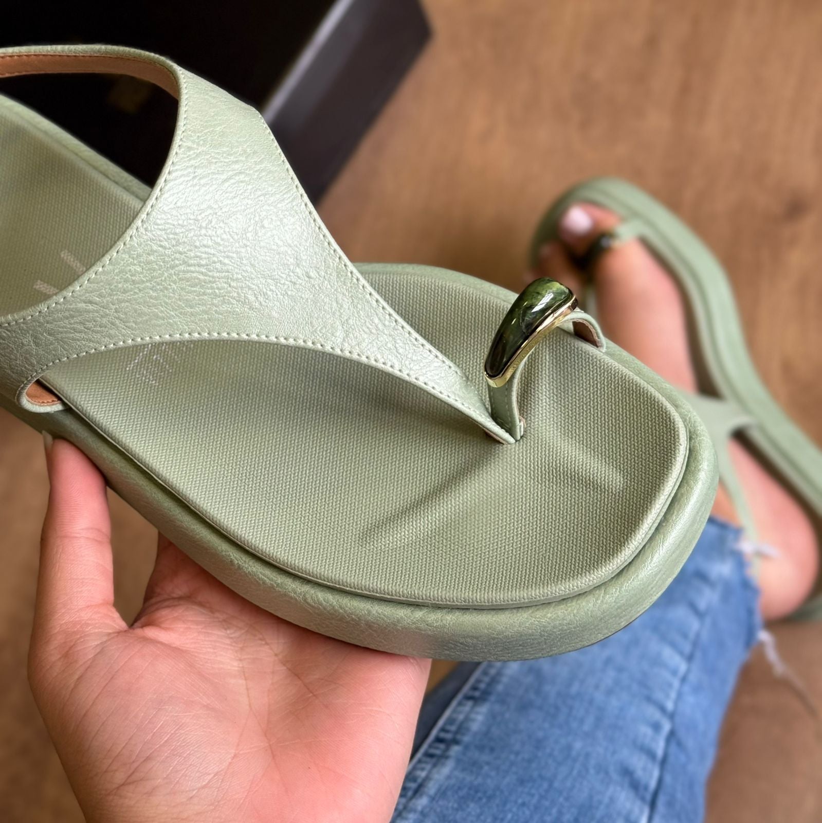 Sandália Vizzano Detalhe no Dedo 6506.127