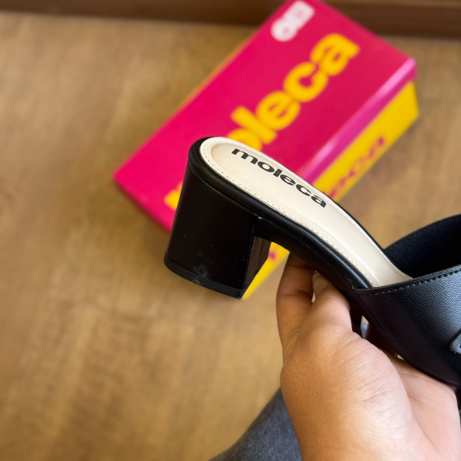 Salto Moleca Bloco Detalhe Dourado 5496.117