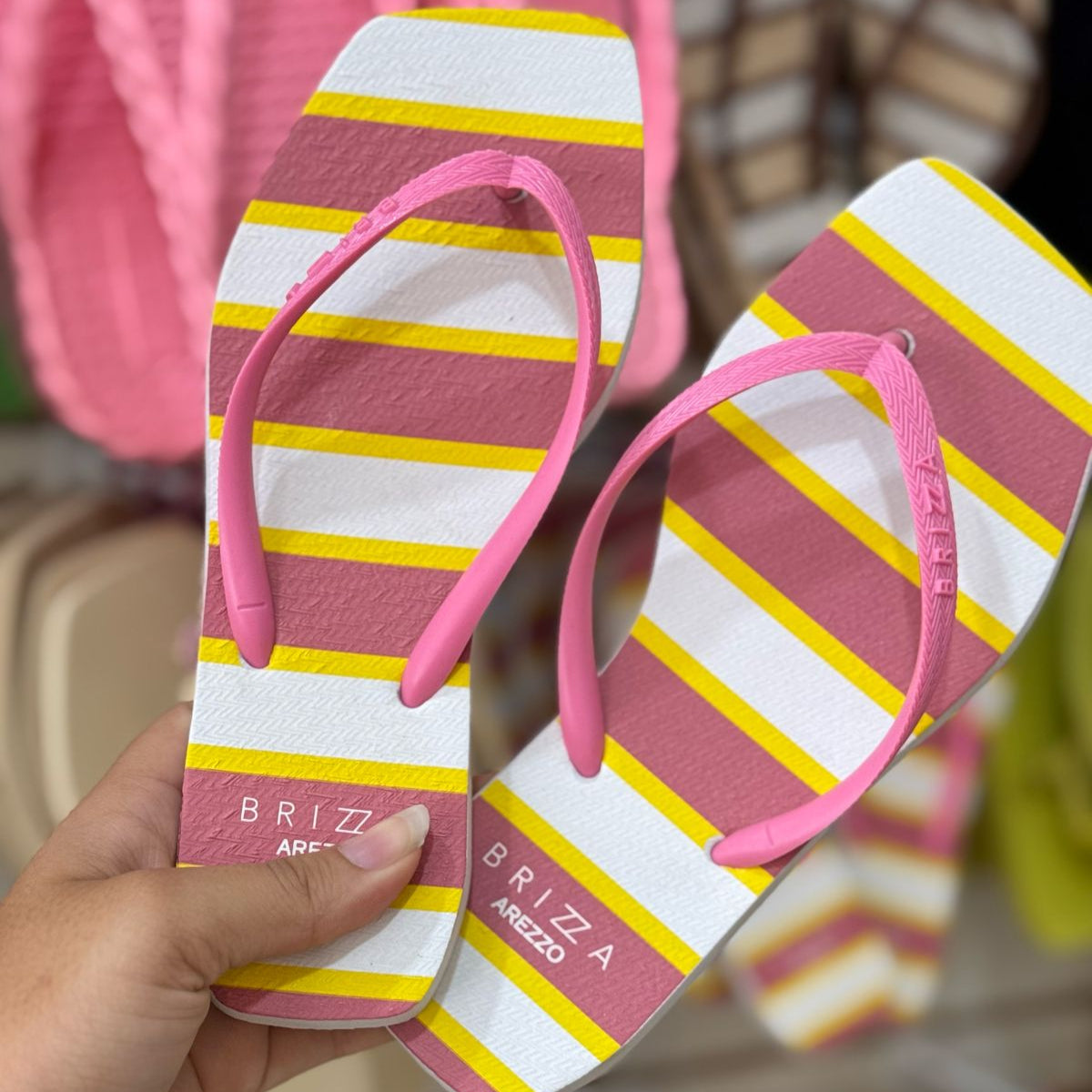 Chinelo Arezzo Listrado Brizza Z190270229