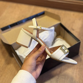 Sandália Vizzano Salto Bloco com Ajuste 6291.1184