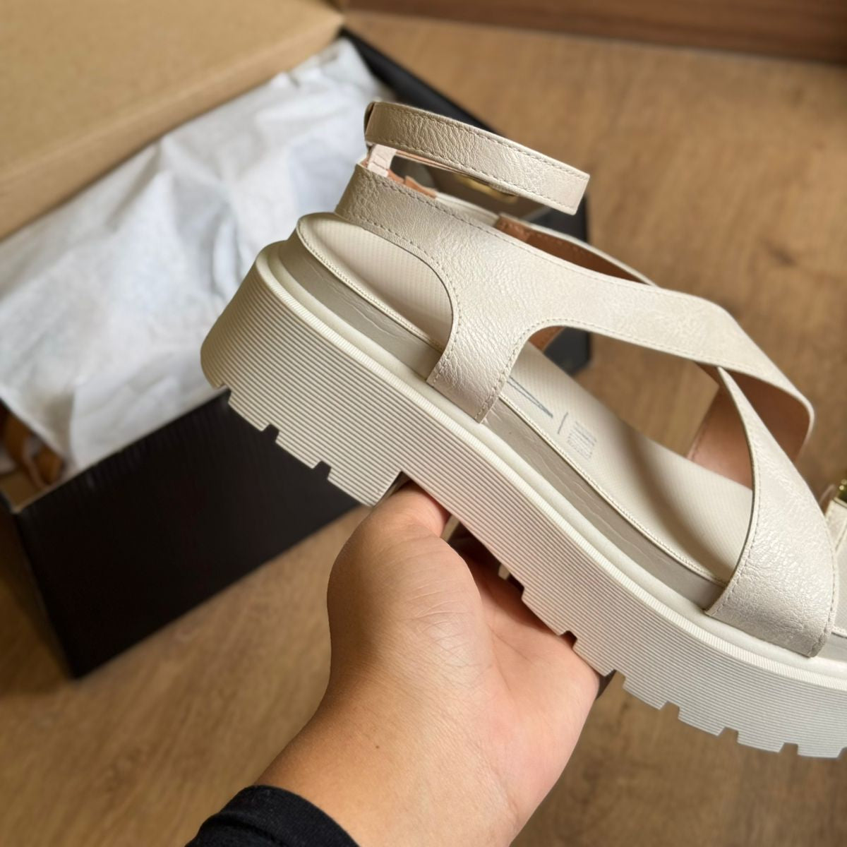 Sandália Vizzano Tiras Entrelaçados 6499.122