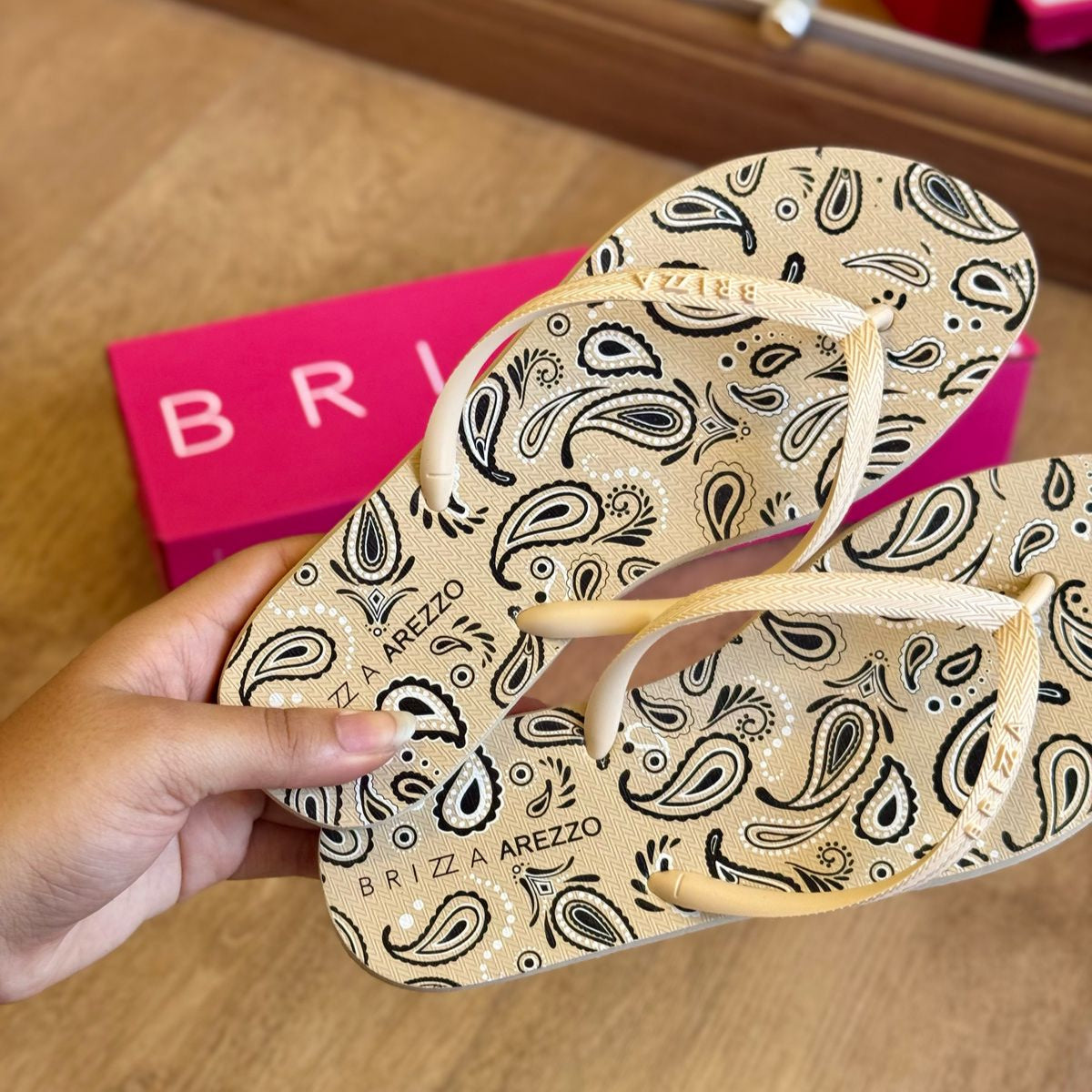 Chinelo Arezzo Z190260094