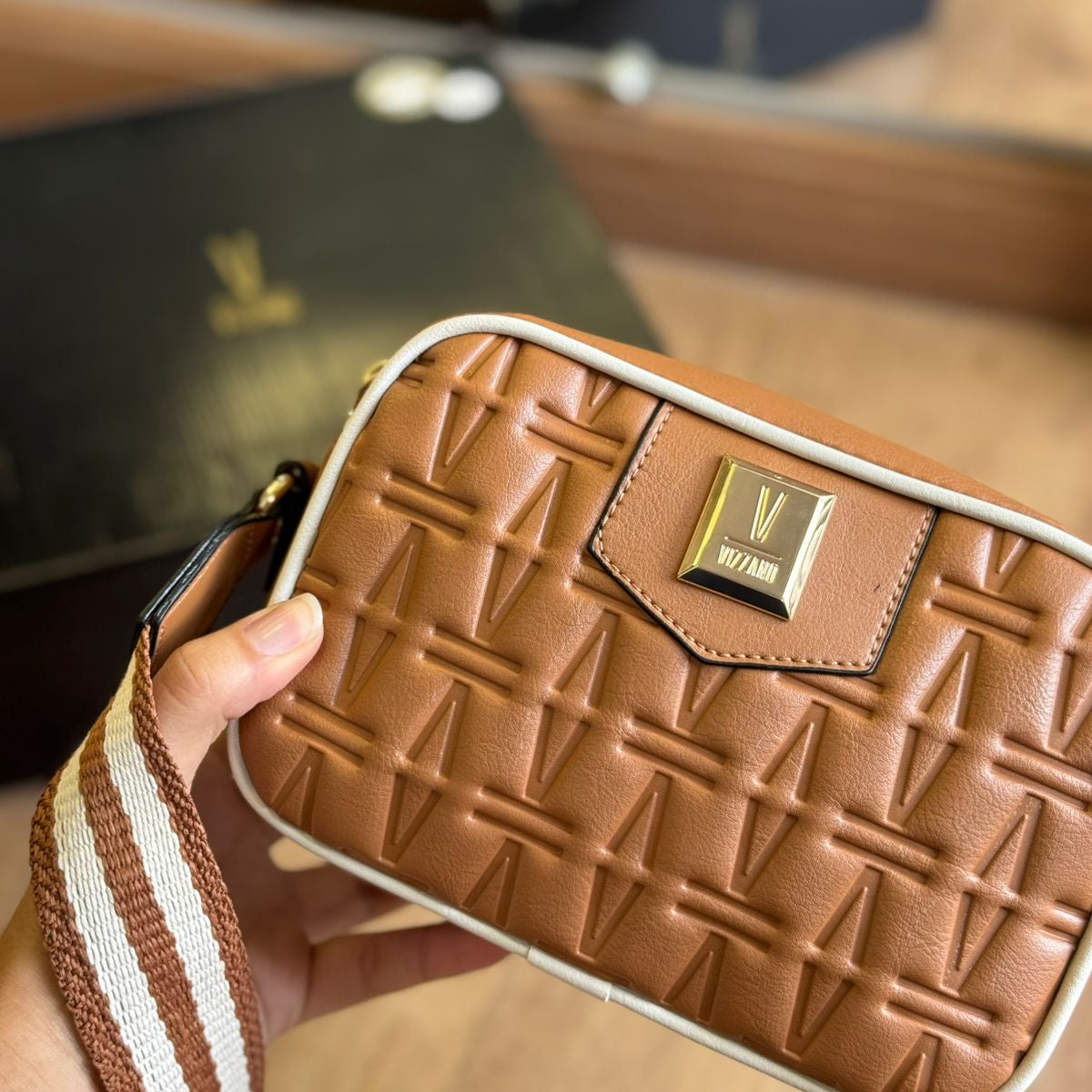 Bolsa Vizzano Alça Transversal 10003.13