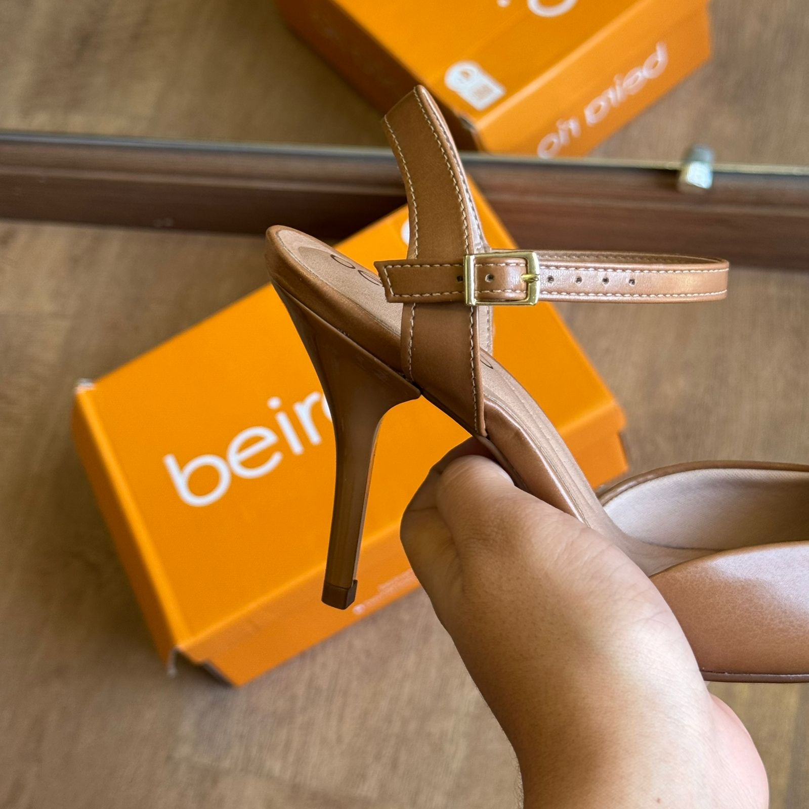 Salto Beira Rio Laço de Luxo 4122.1495