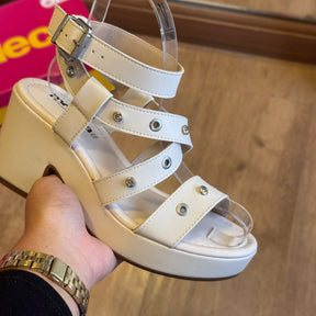 Tamanco Moleca com Ajuste e Tiras Grossas 5549.106