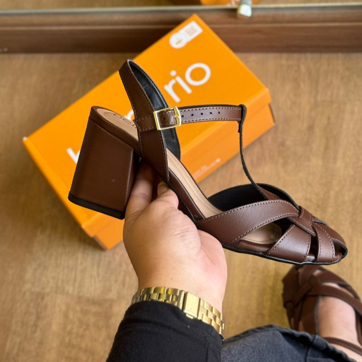 Sandália Beira Rio Salto Bloco Tiras Entrelaçadas 8436.242