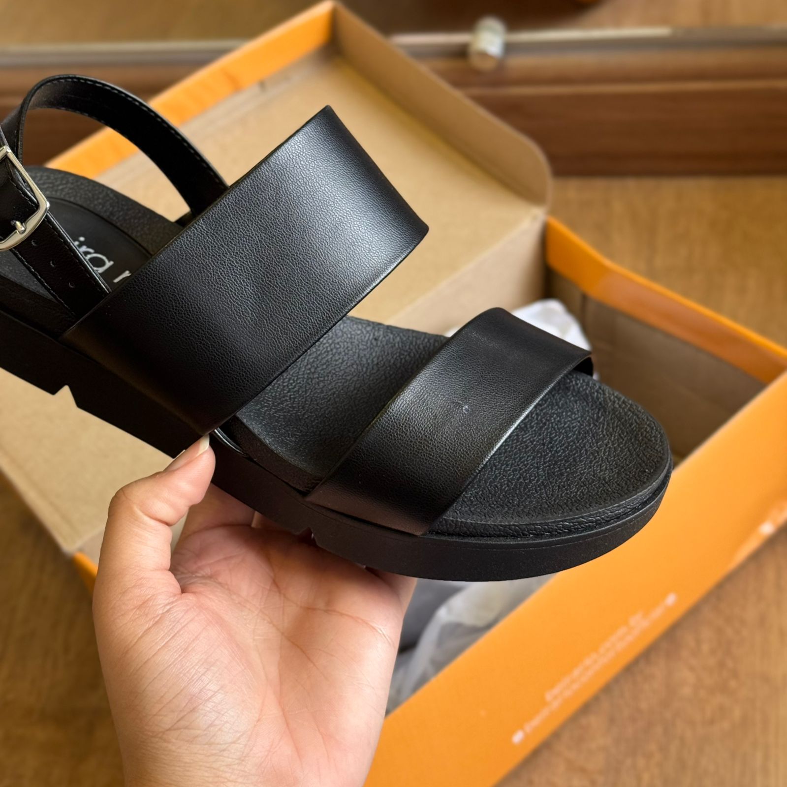 Sandália Beira Rio Tiras Grossas 8387.542