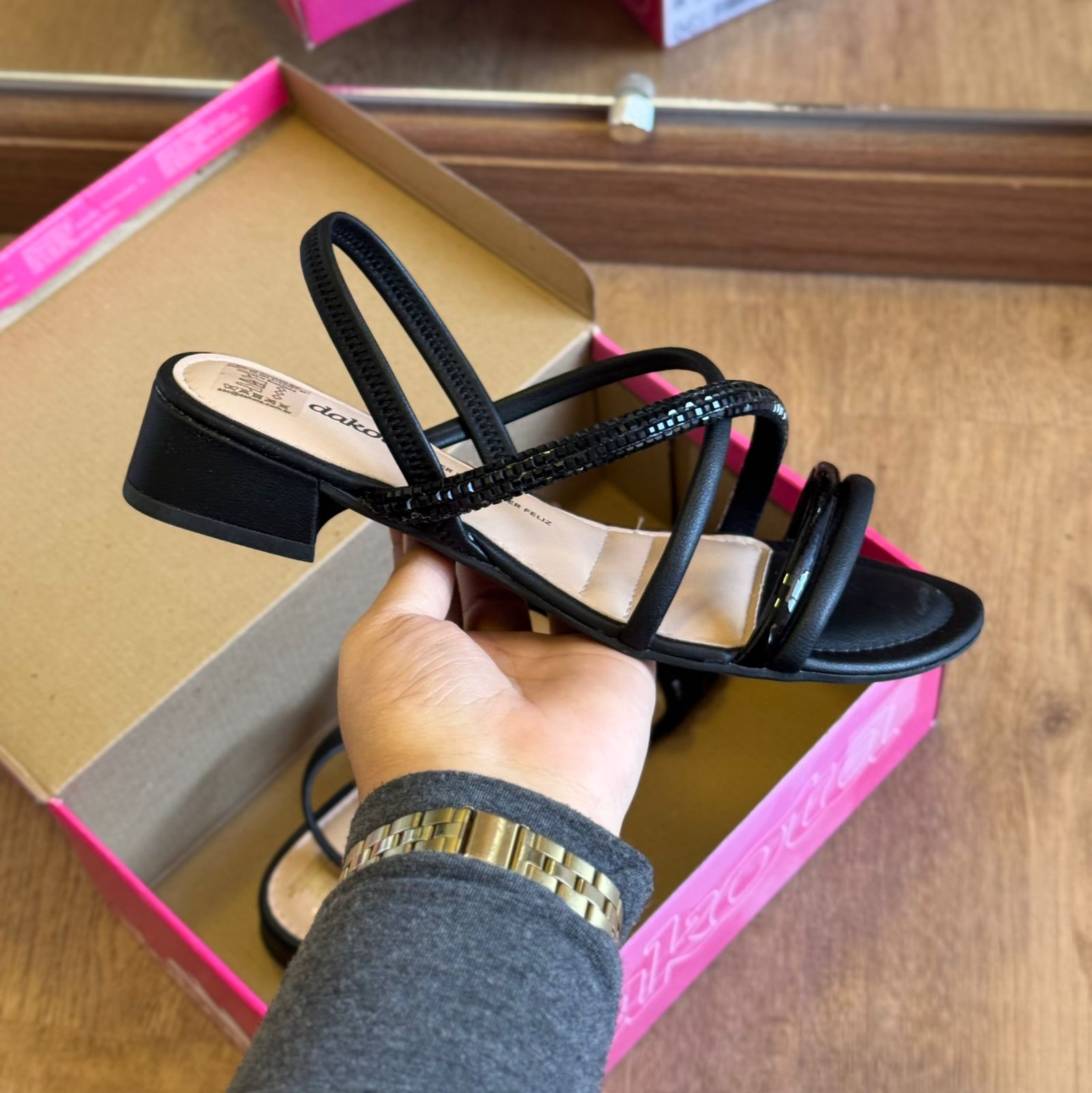 Sandália Dakota Salto Baixo Y7288