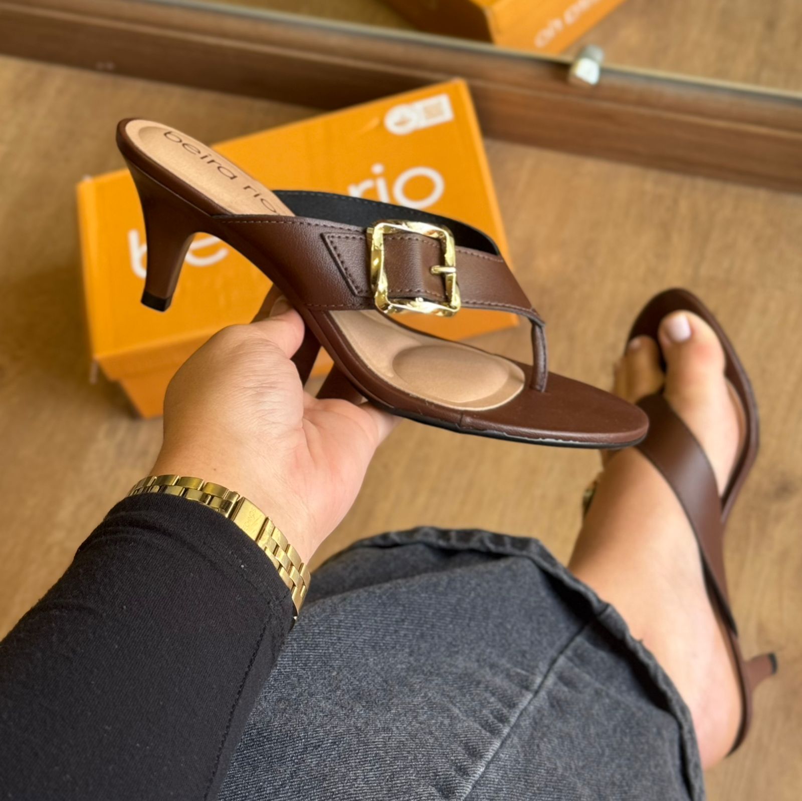 Salto Beira Rio Ouro Entrelaçado 8308.1440