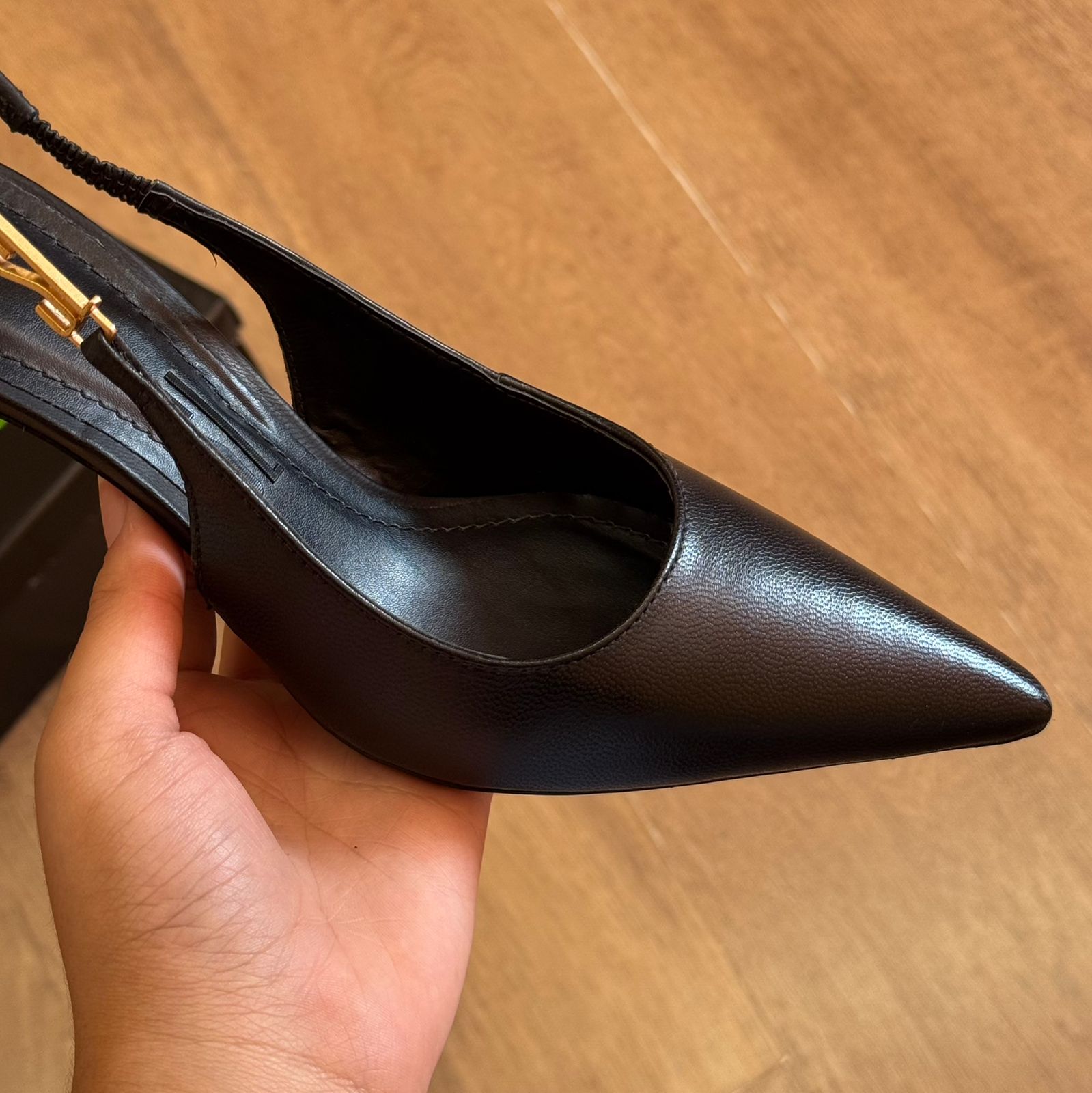 Scarpin Slingback Santa Lolla Verniz Salto Fino Médio 06D1.49EB.0202