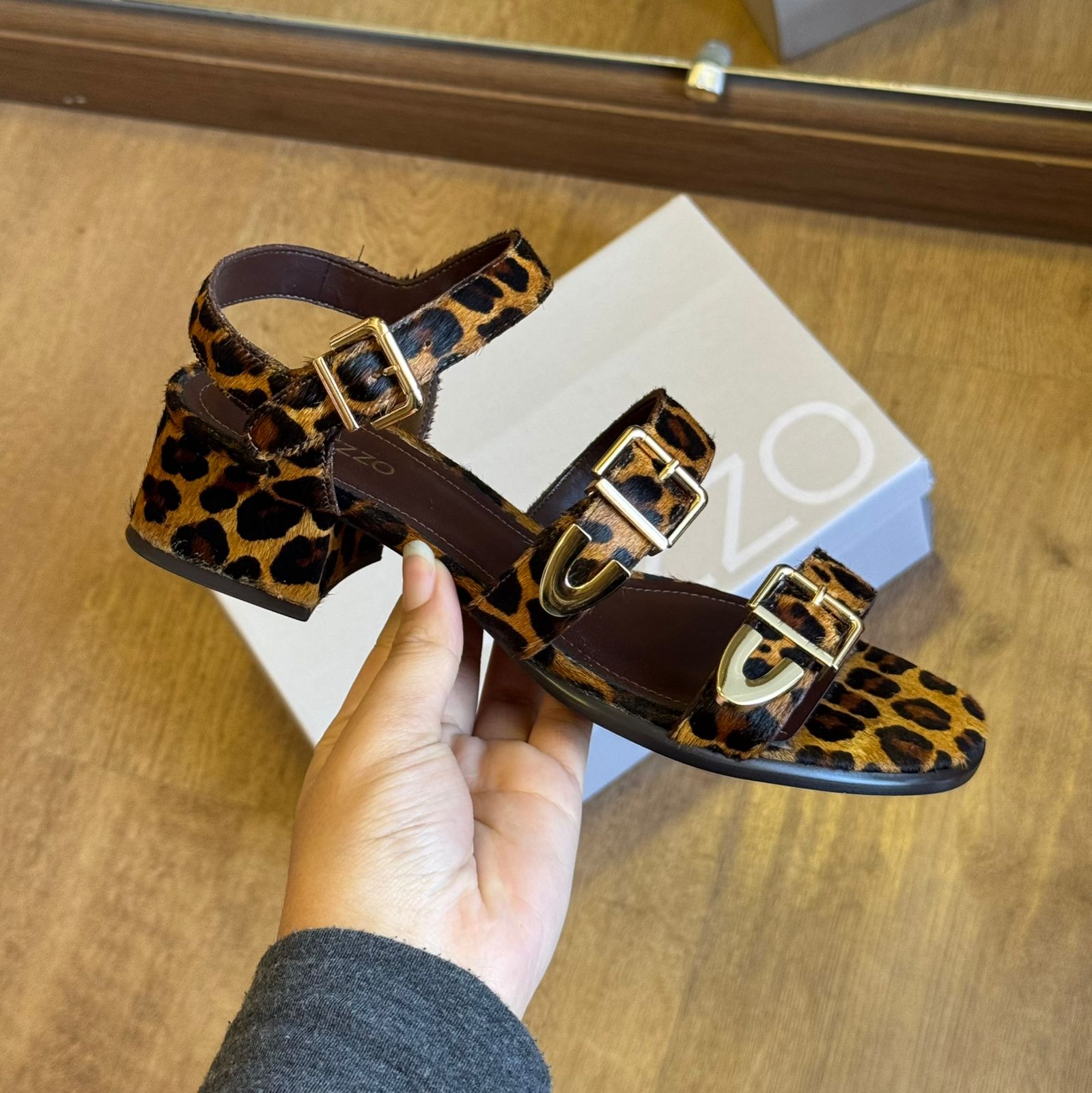 Salto Arezzo Pele de Onça A136660013