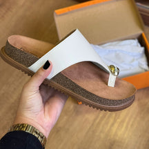 Sandália Papete Beira Rio Detalhe Dourado no Dedo 8524.110