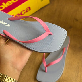 Chinelo de Dedo Moleca Detalhes da Marca 5552.200