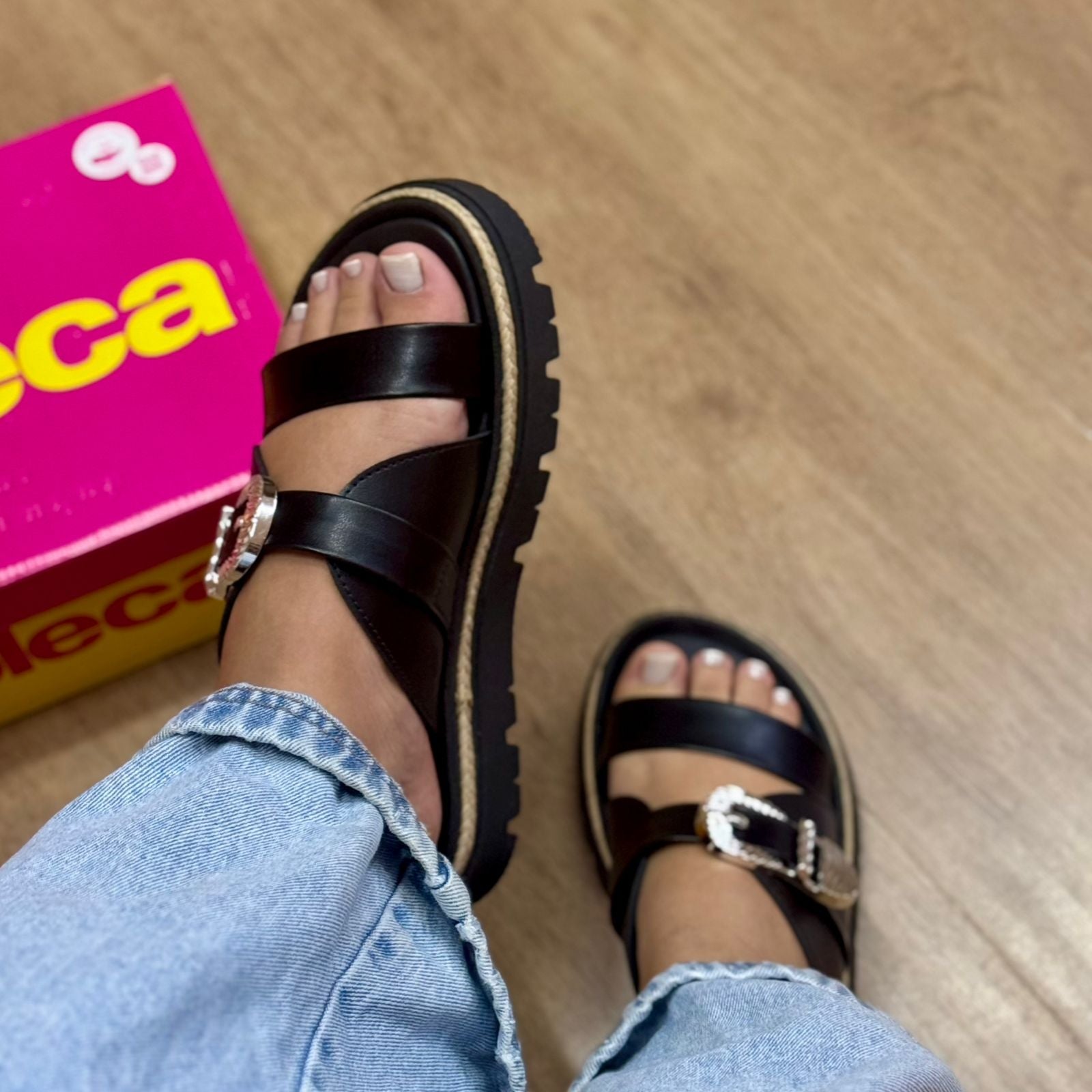 Sandália Moleca Tratorado Detalhe Prata 5504.216