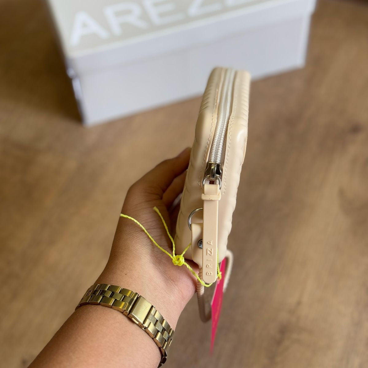 Bolsa Arezzo Pequena Metalizada Alça Marrocos Z195070007