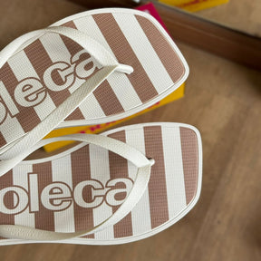 Chinelo de Dedo Moleca Listras 5552.300