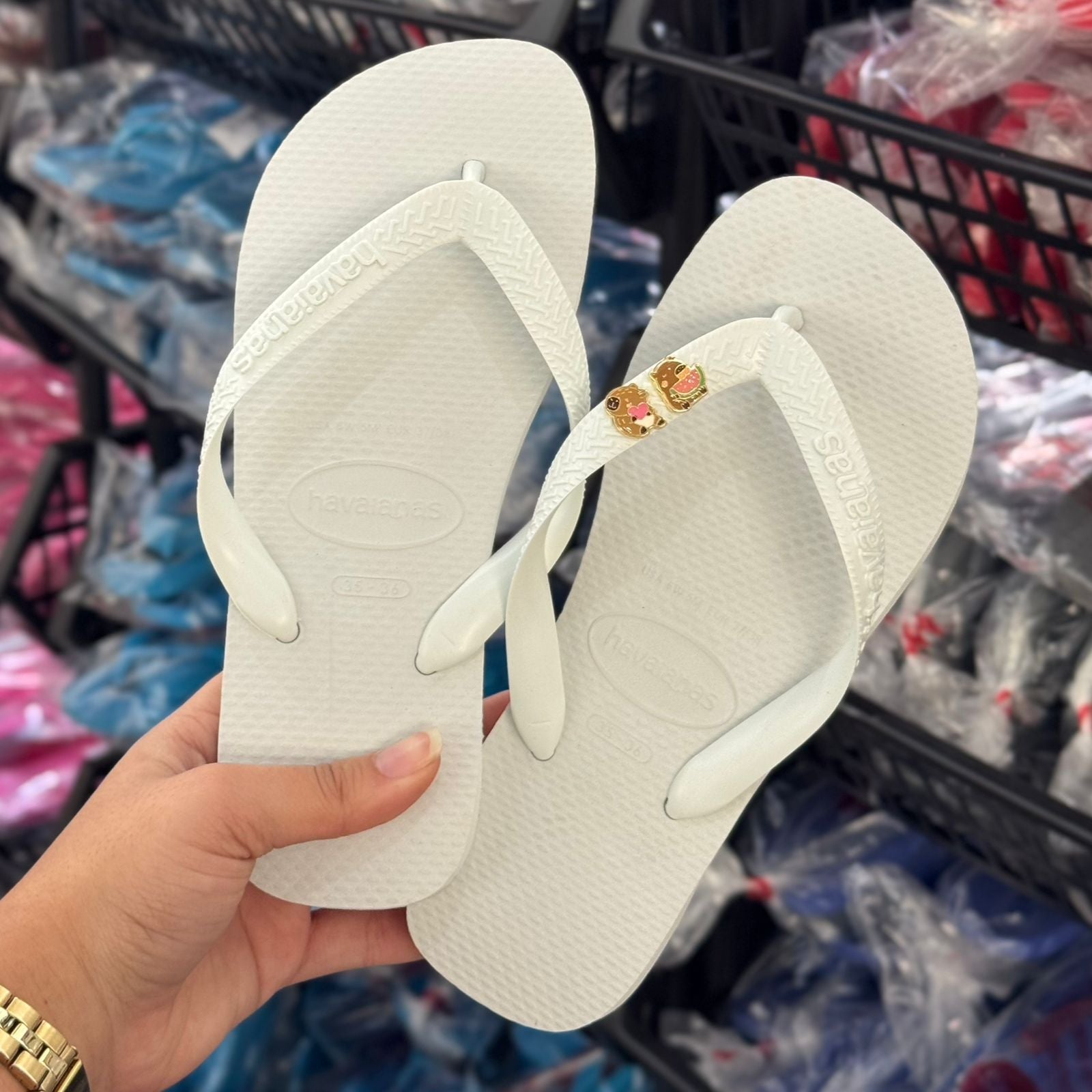 Havaianas Top + Pins Capivara