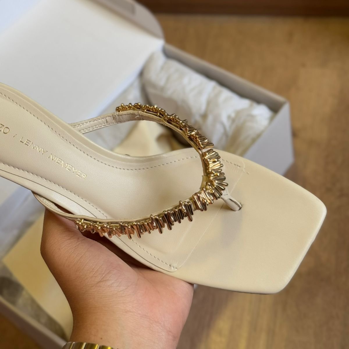 Sandália Arezzo Collab Lenny Niemeyer A134270022