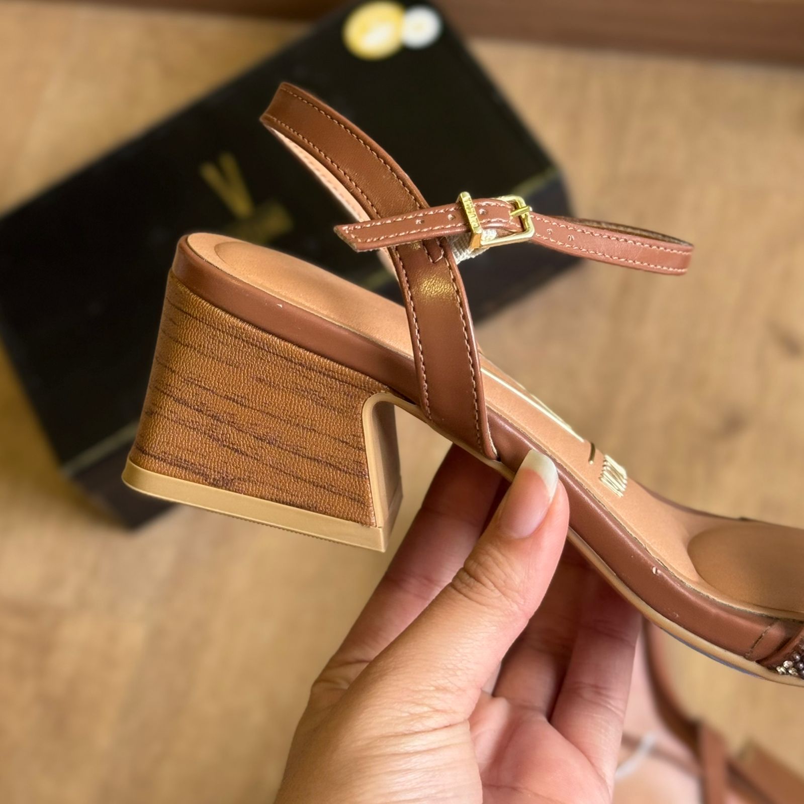 Salto Vizzano Salto Bloco Tira Brilhosa 6558.102