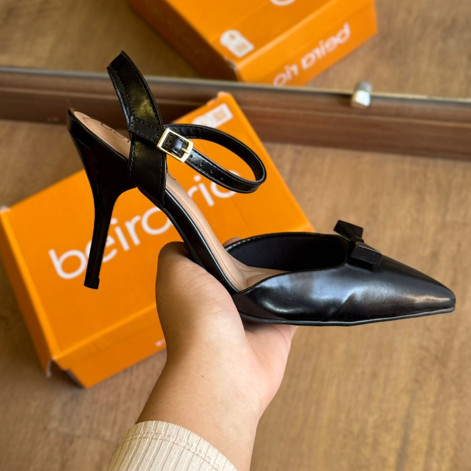 Salto Beira Rio Laço de Luxo 4122.1495