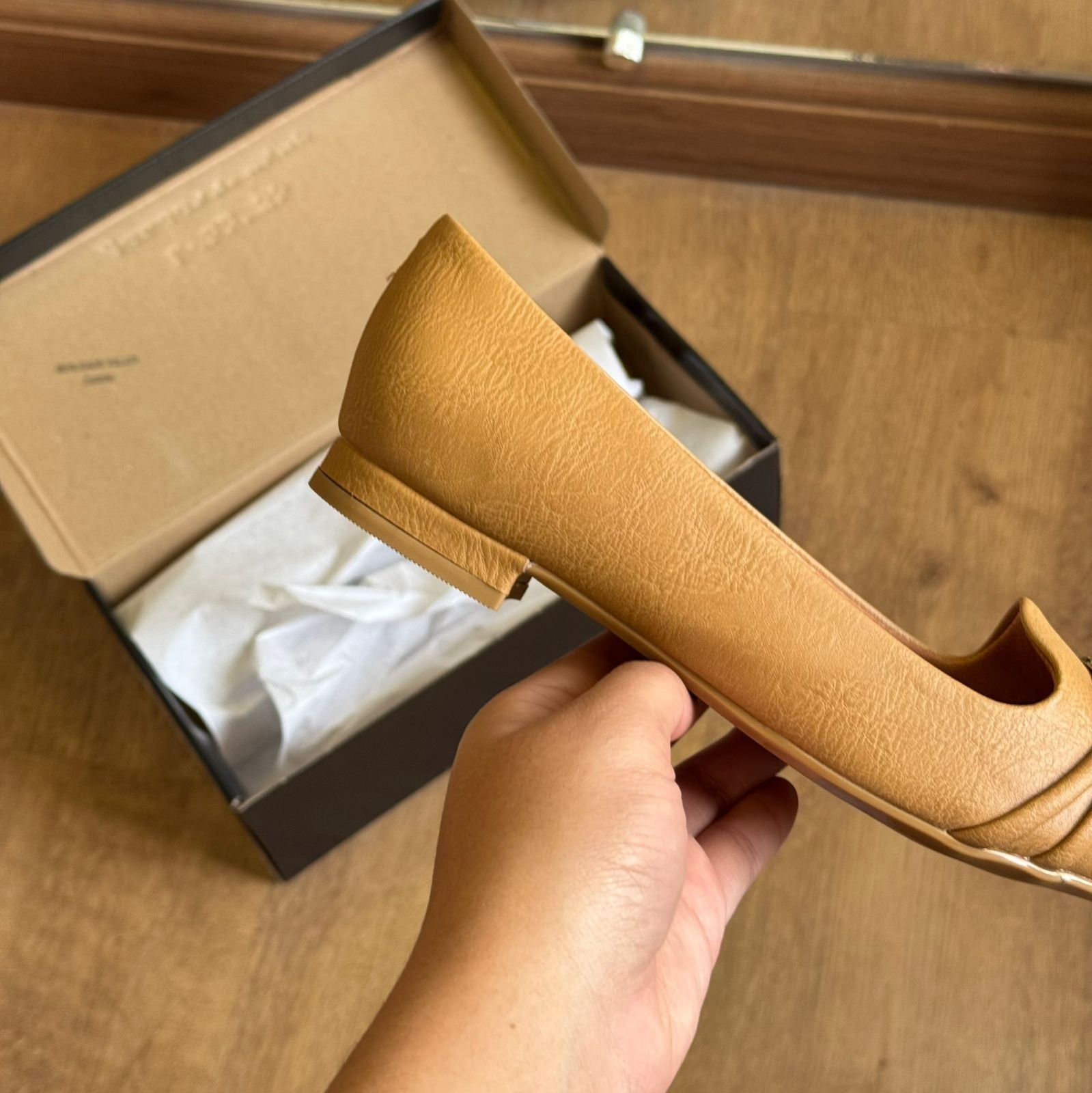 Sapatilha Vizzano Detalhe V Dourado 1206.1004