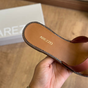 Chinelo Couro Arezzo Essenciais A110570001