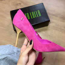 Scarpin Santa Lolla One Couro Camurça Bico Fino Salto Agulha 0070.2178.034A