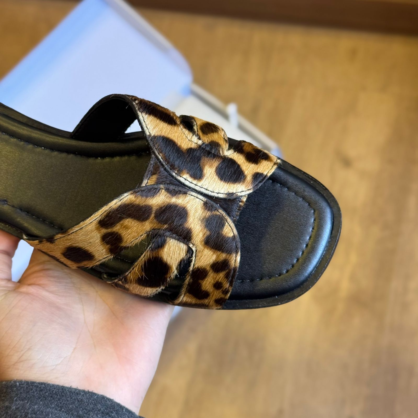 Sandália Arezzo Rasteira Tiras Entrelaçadas A131570013