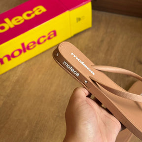 Chinelo de Dedo Moleca Detalhes da Marca 5552.200