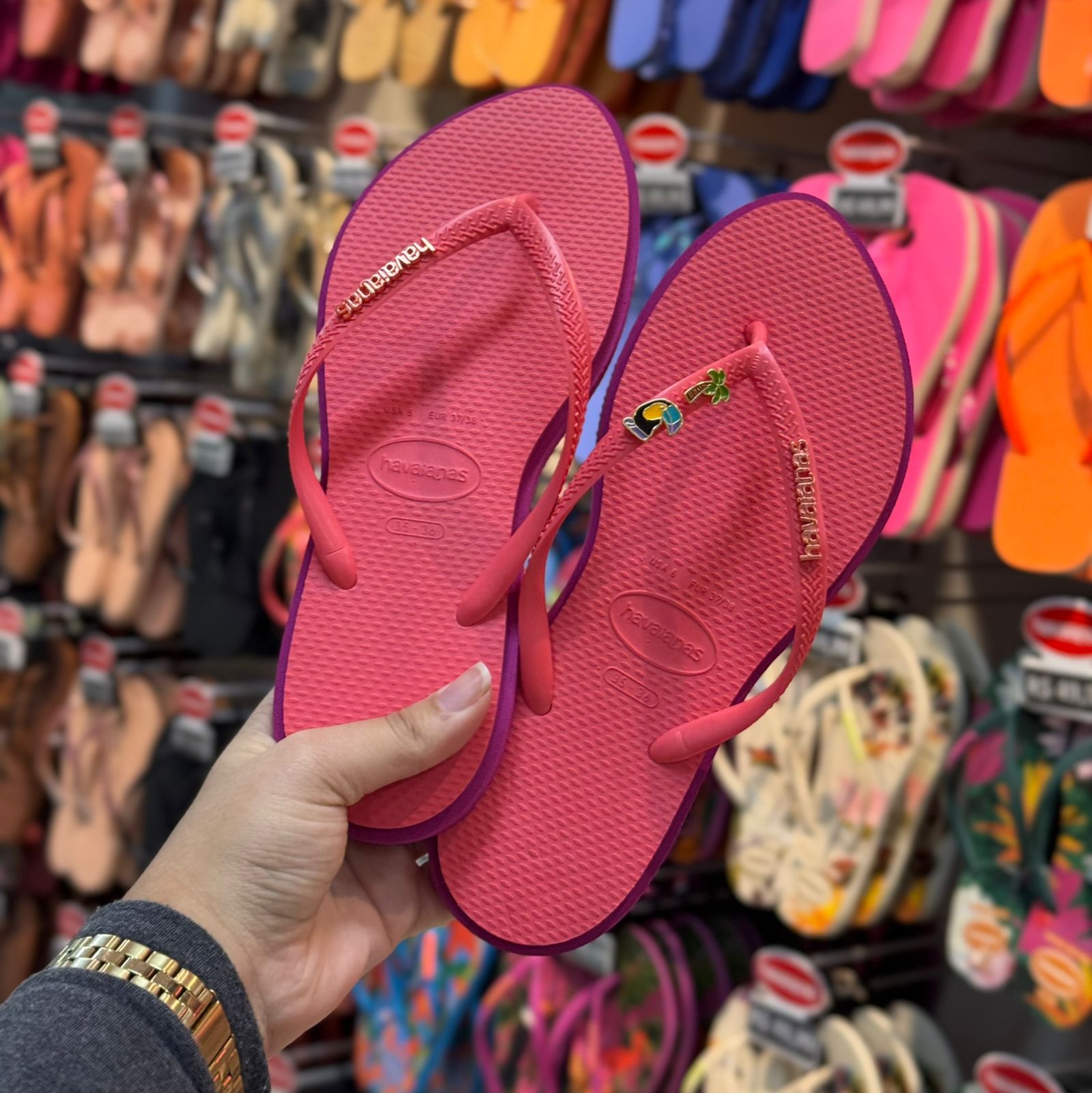 Havaianas Slim Point + Pin Tucano e Coqueiro
