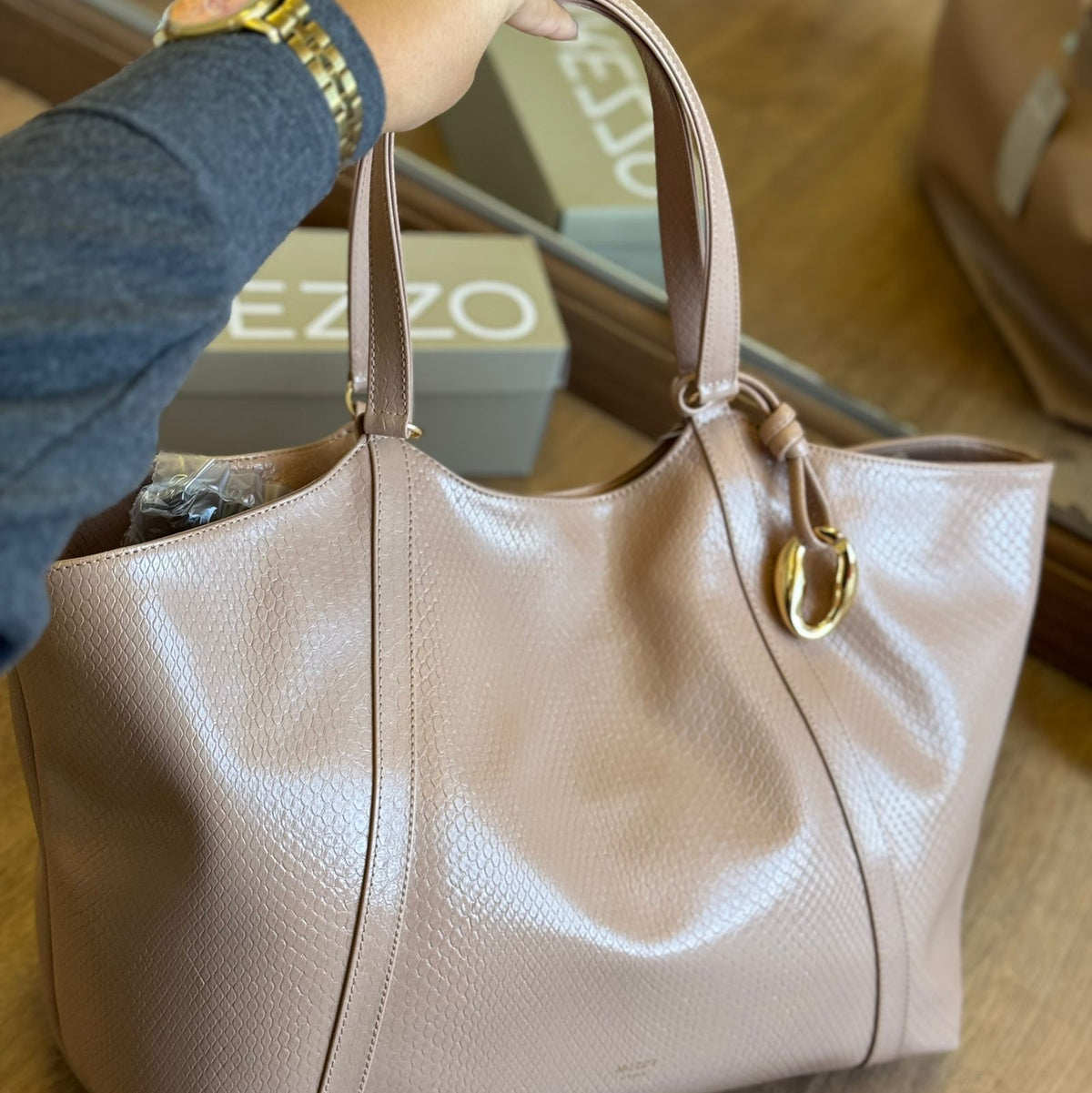 Bolsa Arezzo Pepita de Ouro A500230778