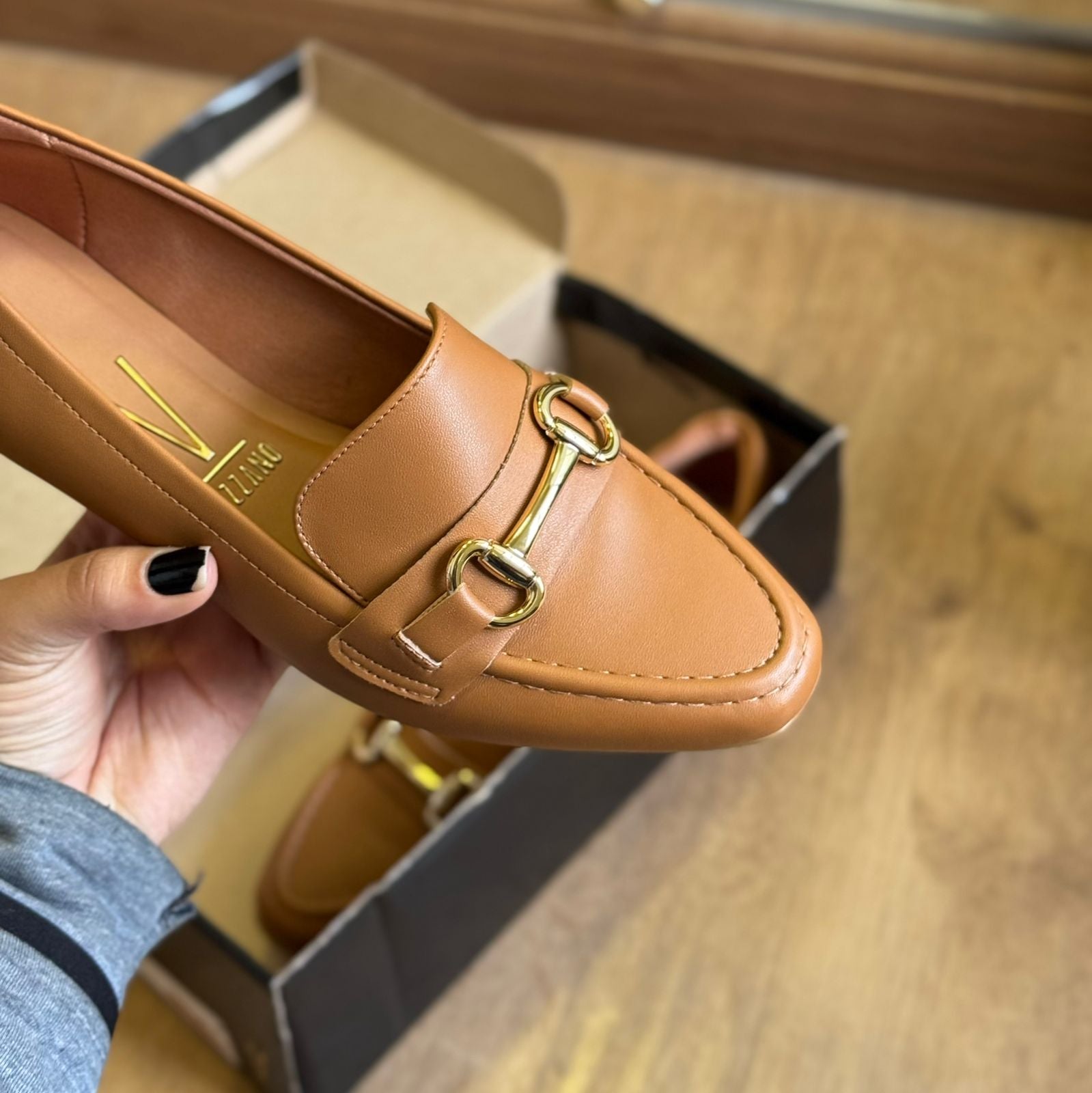 Mocassim Vizzano Detalhe Dourado Lisa 1351.106