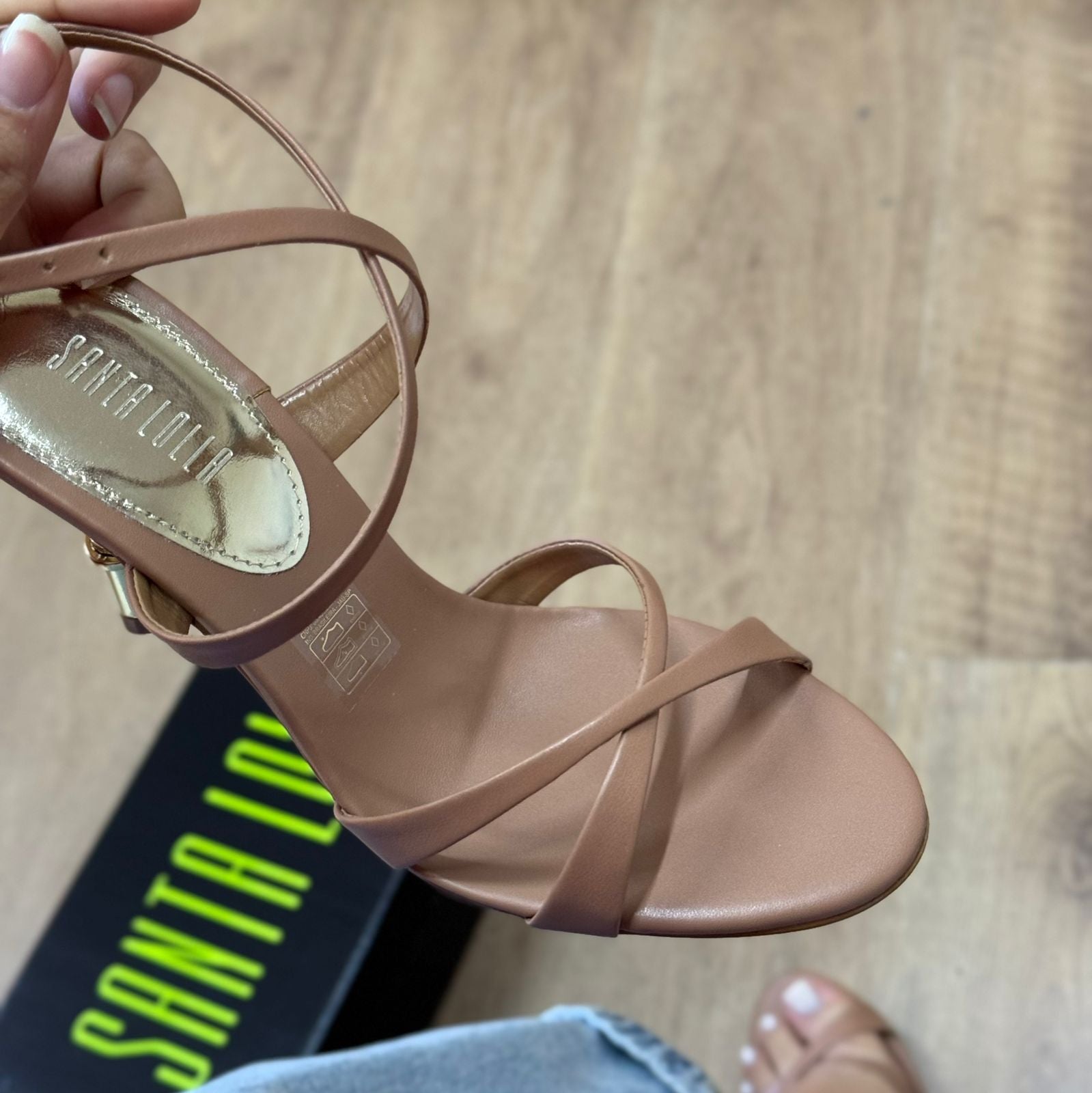 Salto Santa Lolla Fino Dourado 0936.547D.033B