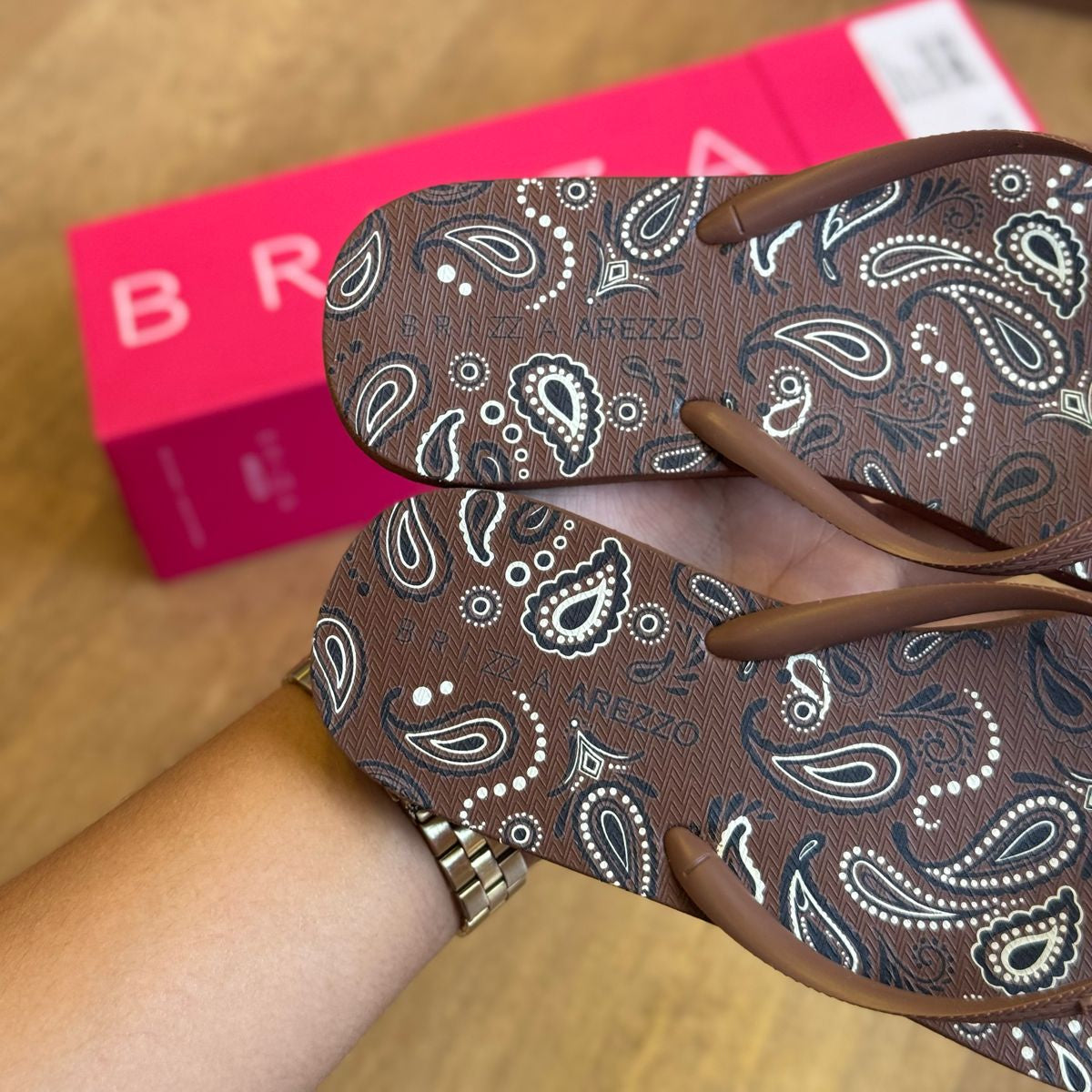 Chinelo Arezzo Z190260094