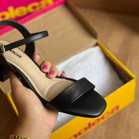 Sandália Moleca Salto Bloco Ajuste Prático 5496.101