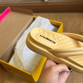 Chinelo de Dedo Moleca 5554.100