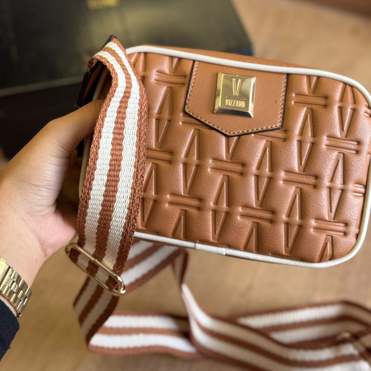 Bolsa Vizzano Alça Transversal 10003.13