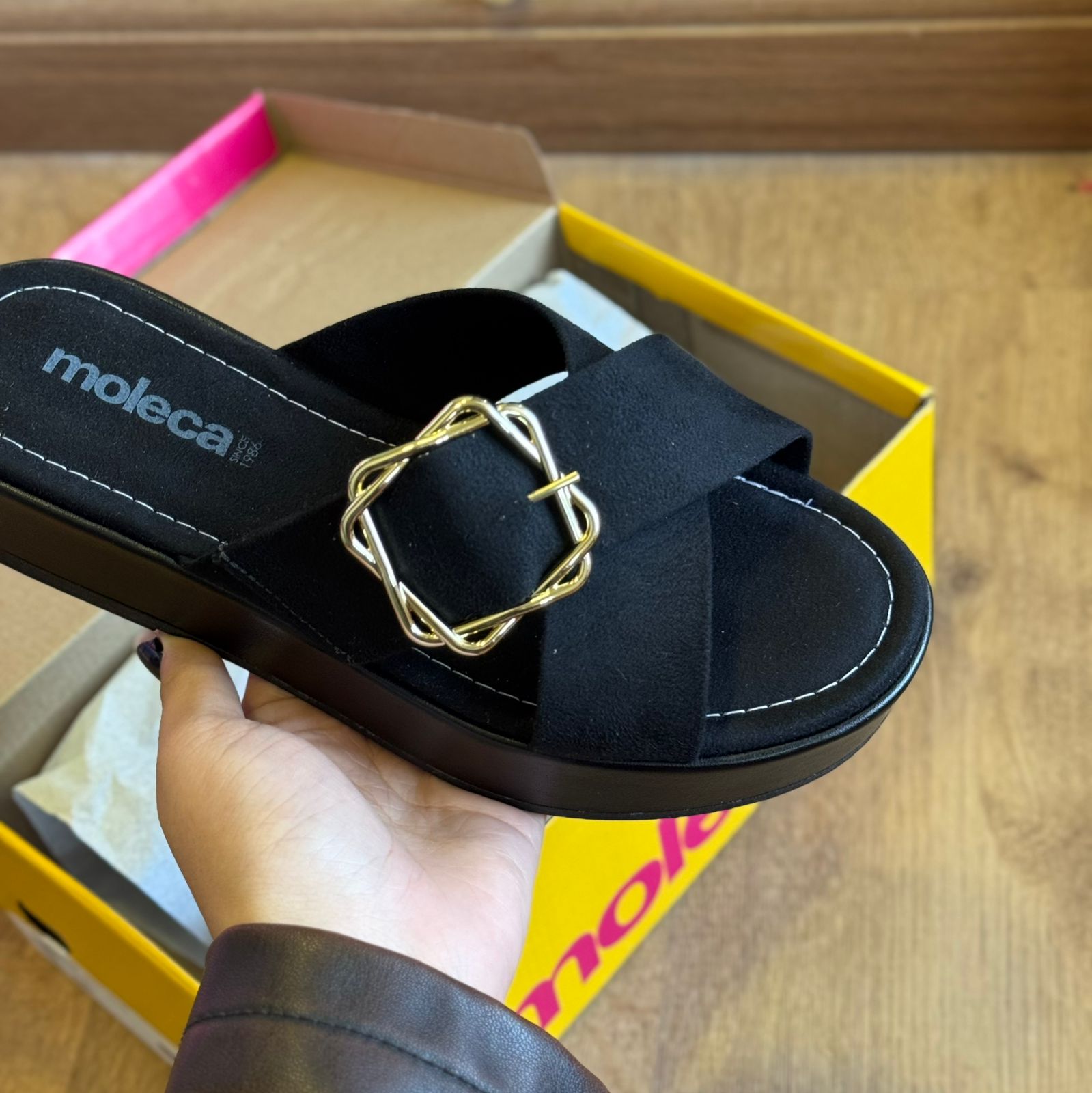 Sandália Moleca Detalhe Fino na Tira 5553.101