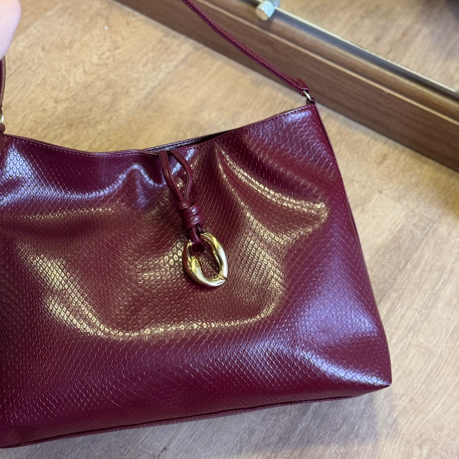 Bolsa Arezzo Tiracolo Envernizada Grande A500230779