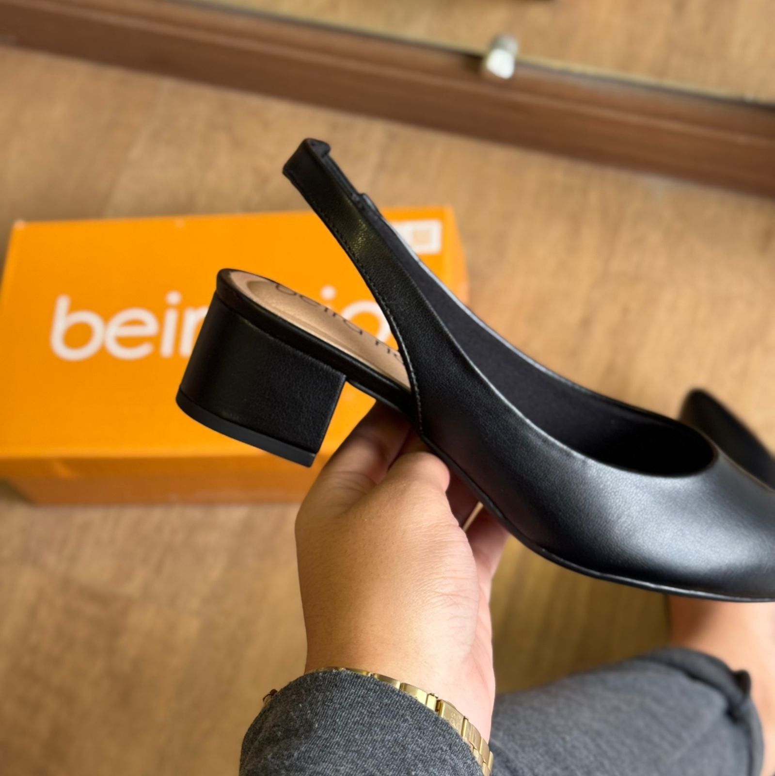 Sandália Beira Rio Salto Bloco e Bico Fino 4182.220