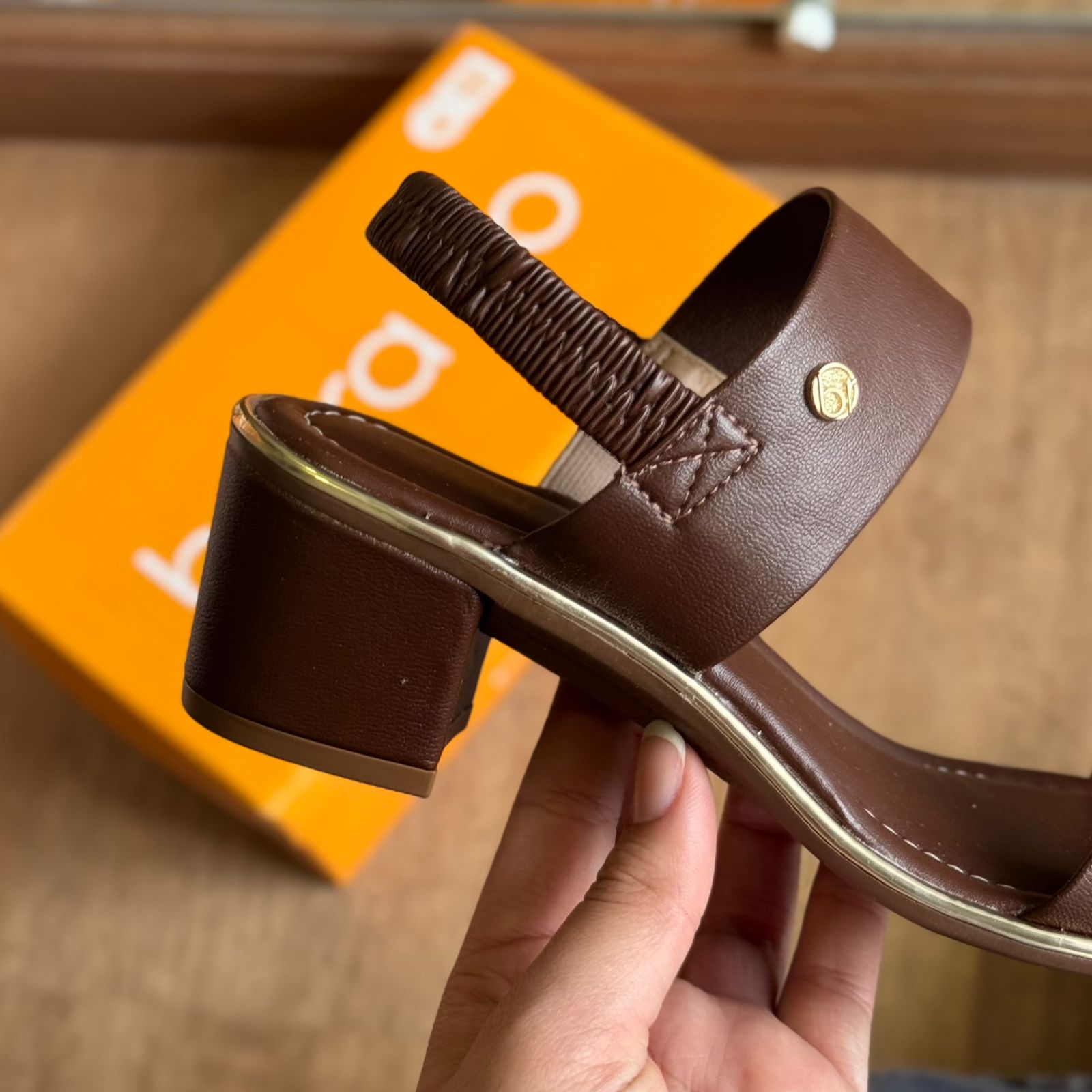 Sandália Beira Rio Salto Bloco 8379.221