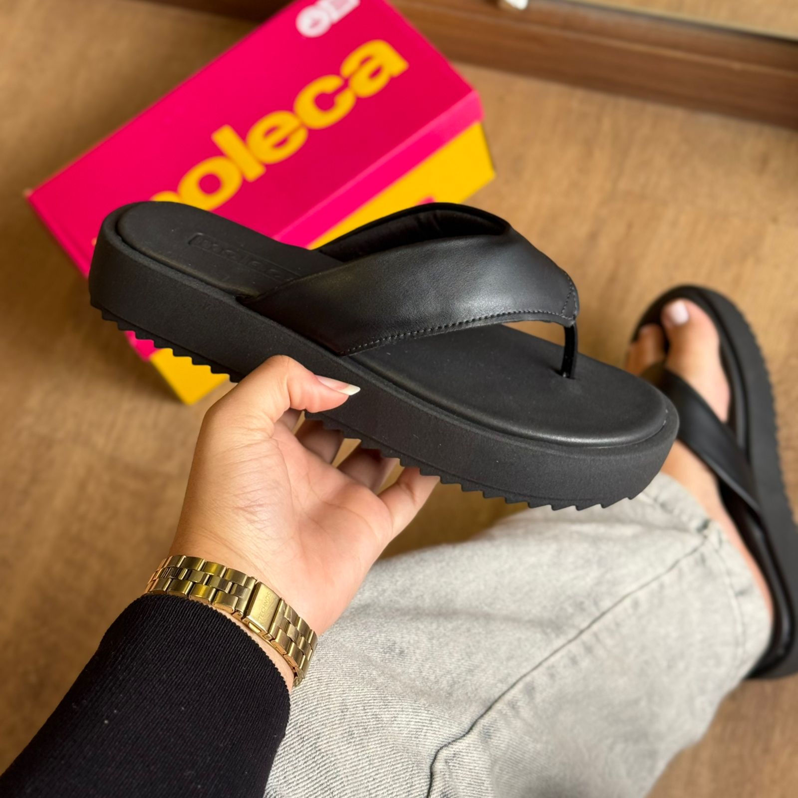 Chinelo de Dedo Moleca FlatForm 5489.100